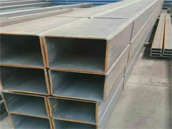 兴山<font style='color:red'>Q355B无缝方管</font>大厂出货